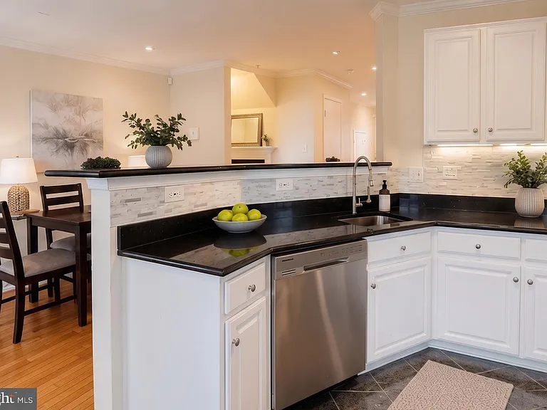 6955 Aquamarine Ct — Photo 6