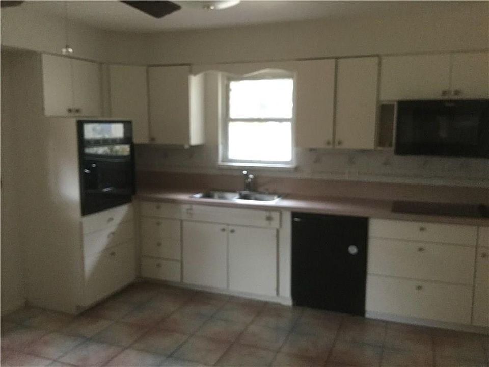 2nd image of 745 Kirkwood Dr