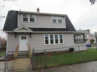 71 Meredith St, Springfield, MA 01108