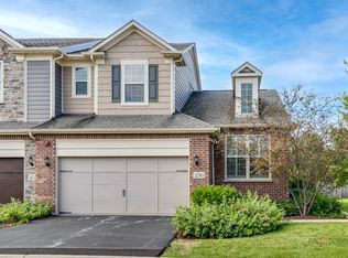 256 Belmont Dr, Lincolnshire, IL 60069