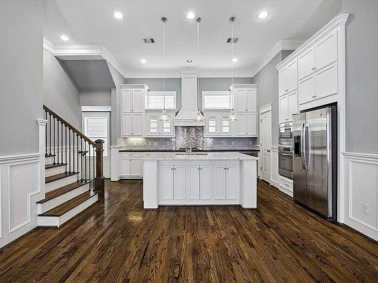 609 Rutland St #B — Photo 11