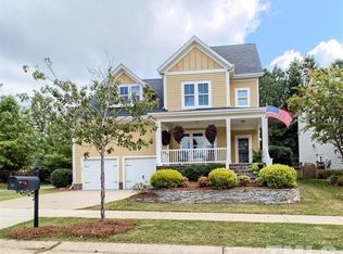 501 Edgepine Dr, Holly Springs, NC 27540