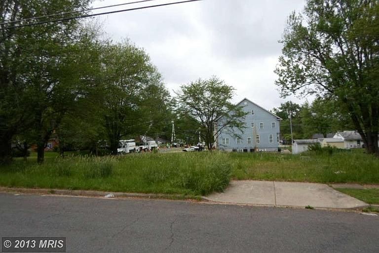 1st image of 7651 Royston St