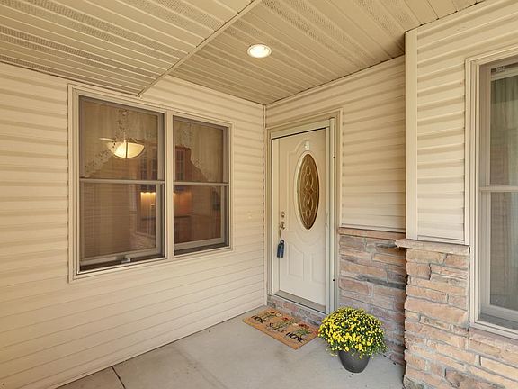 3rd image of 2159 Woodlynn Ave