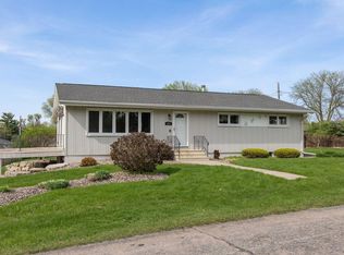 907 Lancaster St, La Crosse, WI 54603