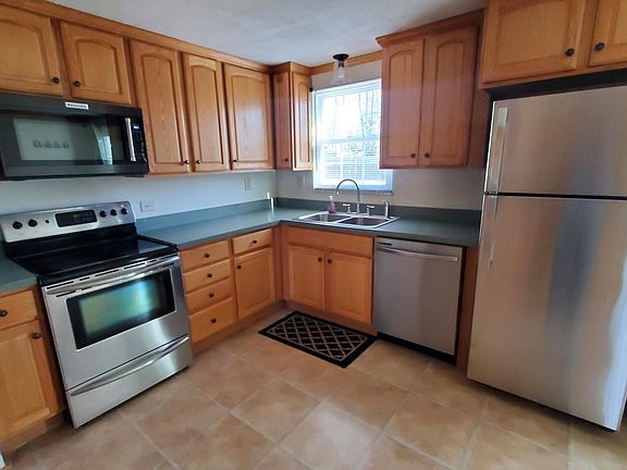 5th image of 9640 Della Dr