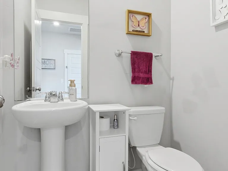 277 Casper Dr — Photo 29