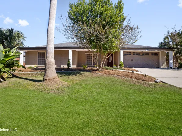 15 Villa Cove Dr, Gulfport, MS 39507