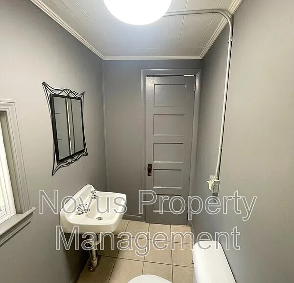 107 Parson St #B — Photo 17