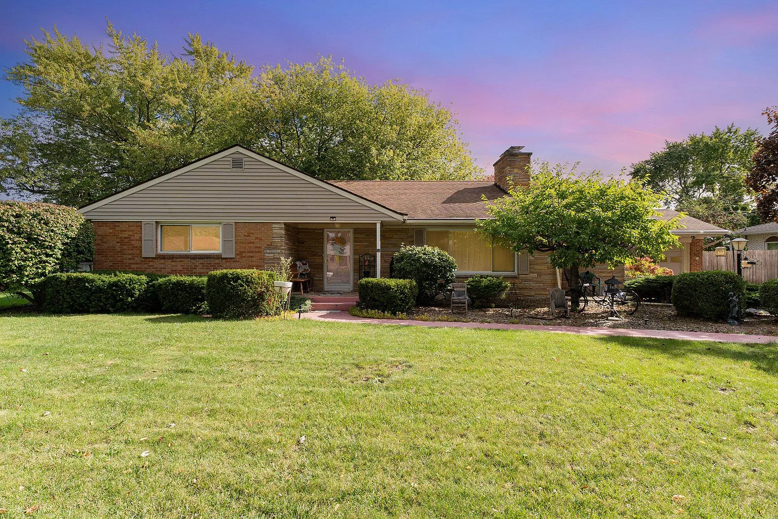 4673 Morningside Dr photo 1
