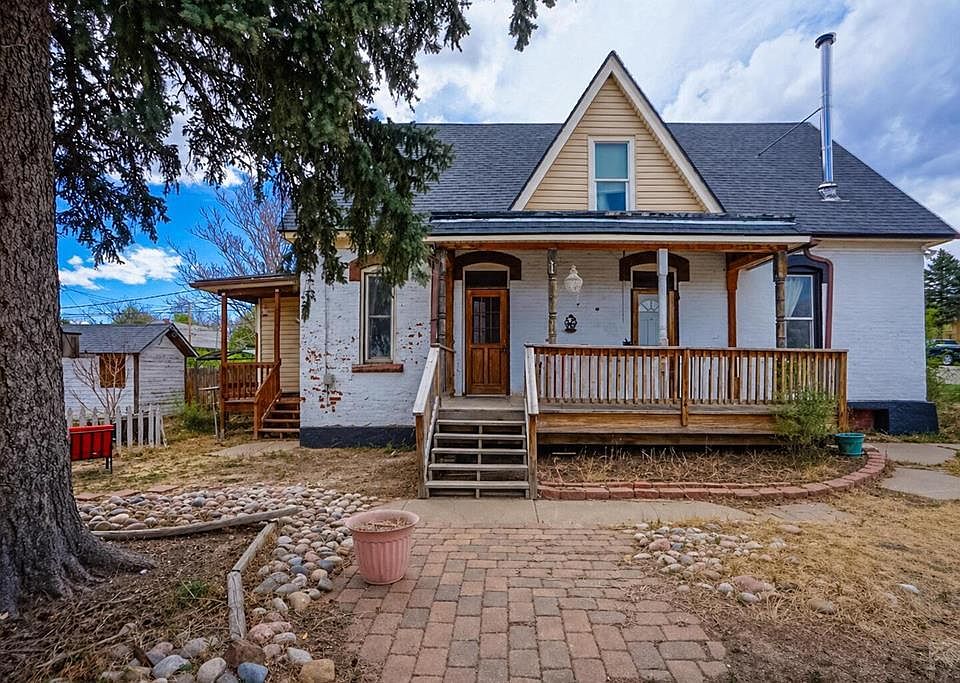 1st image of 318 E Baca St