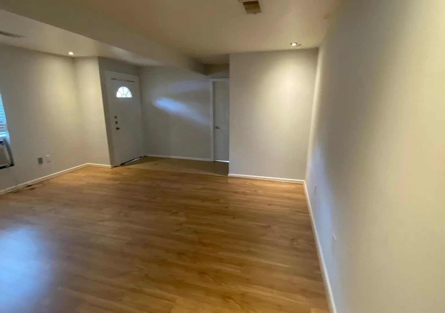 1918 Oleander Drive - Section 8 Welcome!! Ask About Our No Cash Security Deposit Option — Photo 2