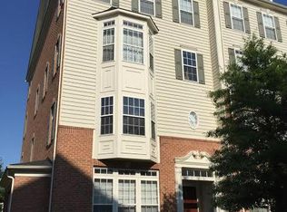 2584 Eastbourne Dr #291, Woodbridge, VA 22191