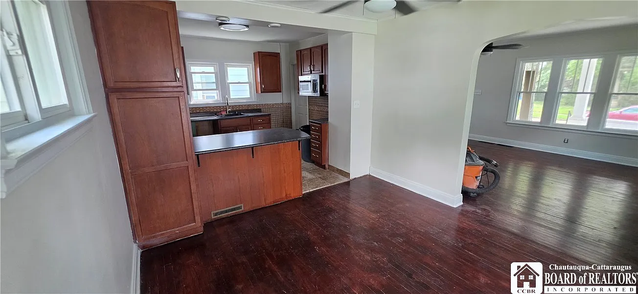 2 bed, 1.0 bath, 866 sqft, $1,400 — Photo 3