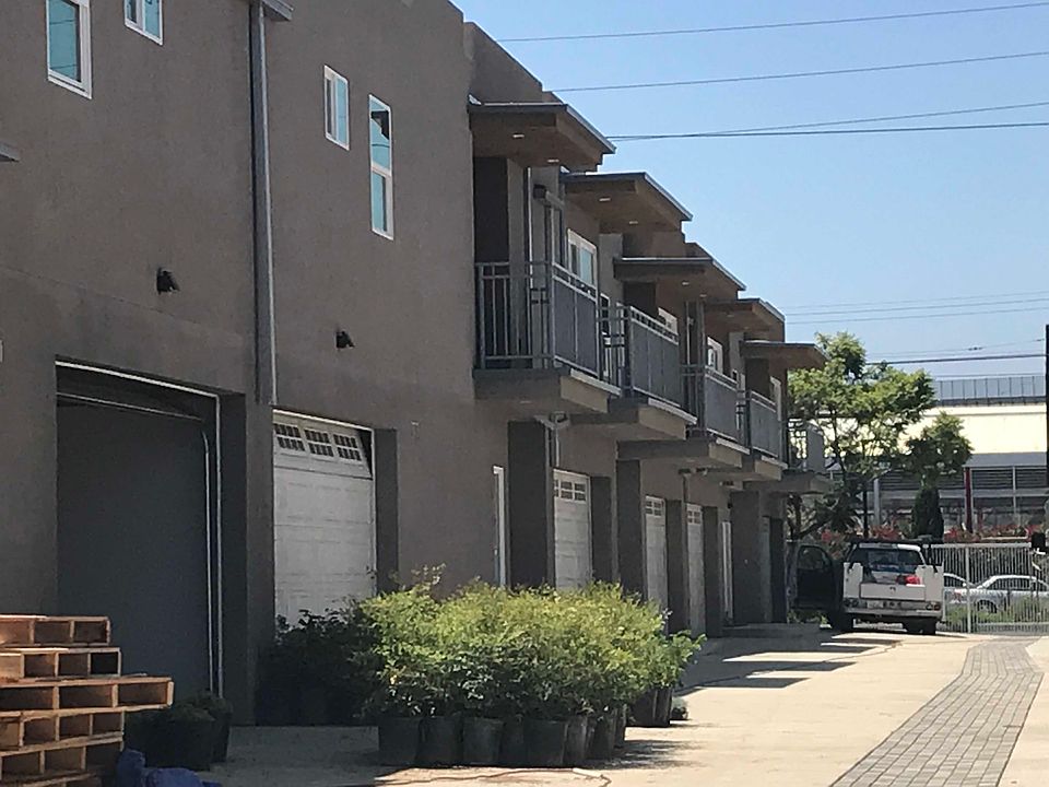 1st image of 11418 Inglewood Ave Unit 108
