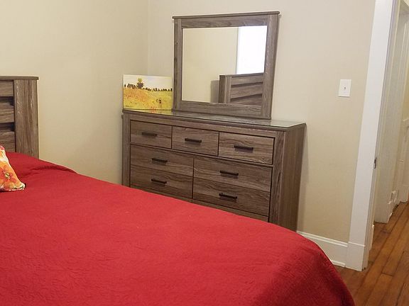 5th image of 640 Nelson Pl