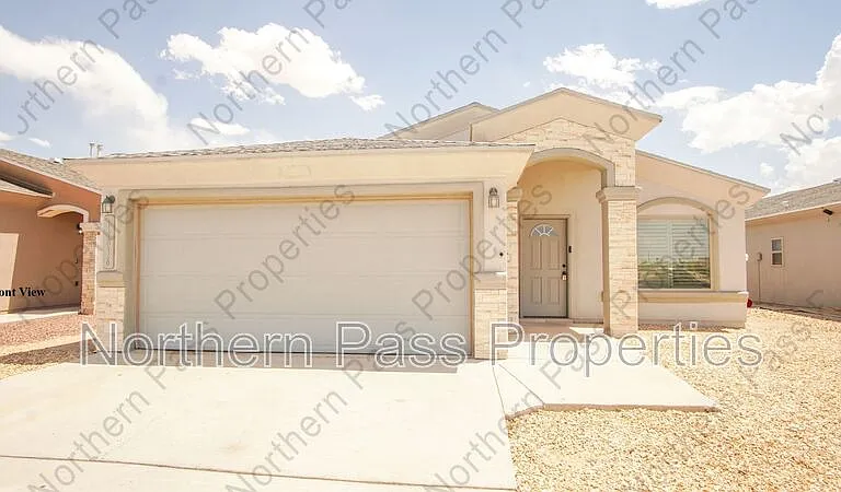 14816 Tierra Hvn — Photo 1