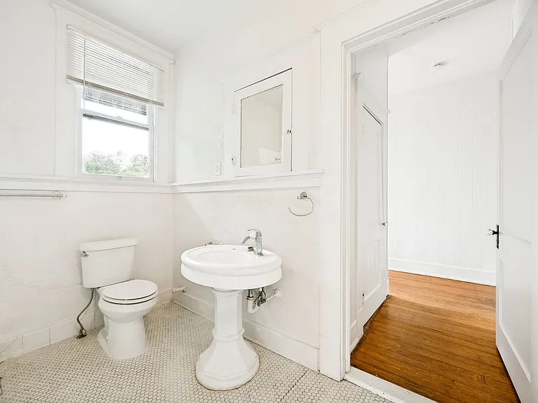 514 E Park Ave — Photo 13