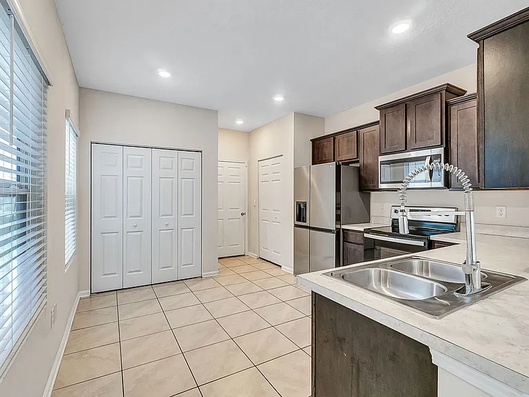 920 Observatory Pkwy — Photo 6
