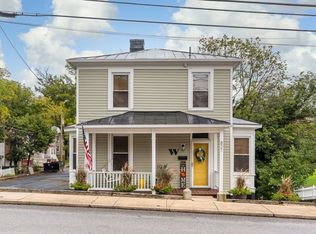 821 N Augusta St, Staunton, VA 24401