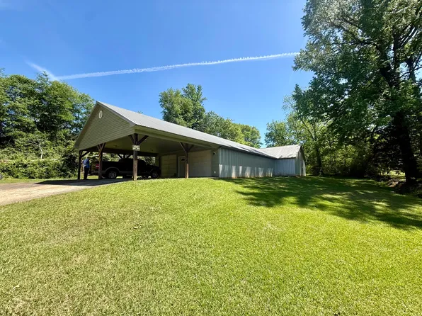 99 Nancy Dr, Caledonia, MS 39740