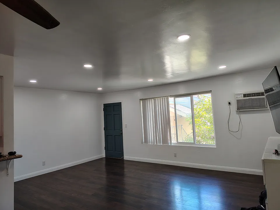 4800 Williamsburg Ln