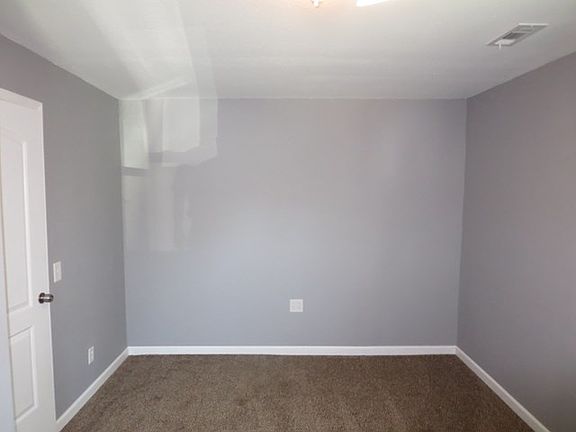 4th image of 810 E Jefferson St