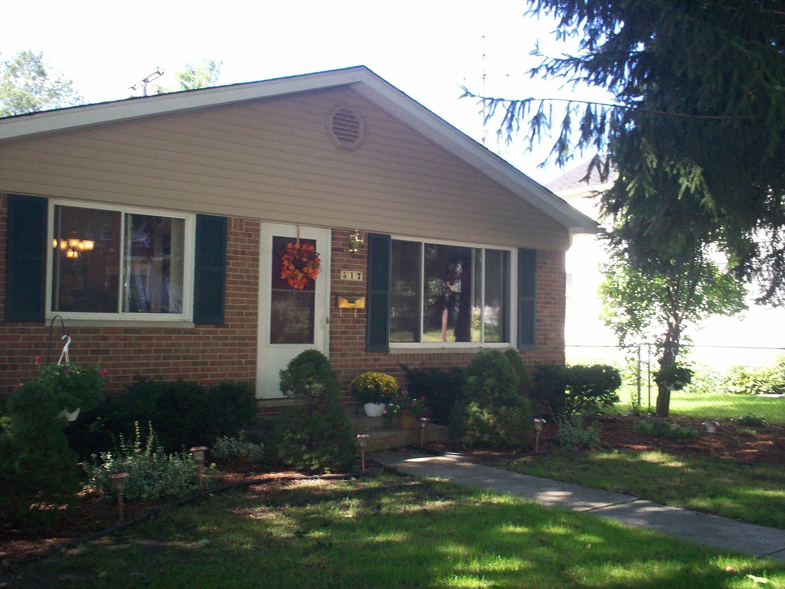 517 N 4th St photo 1