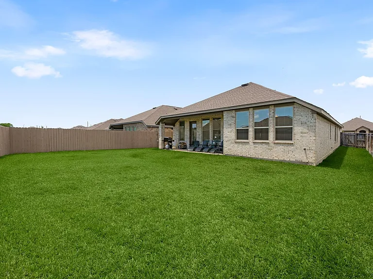 14206 Hawley Village Way — Photo 25