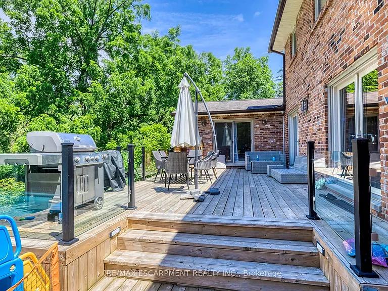 1251 Lakeshore Rd E — Photo 38