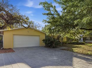 4652 Siesta Cir, Fort Myers, FL 33901