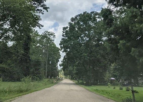 2nd image of 10469 White Rd
