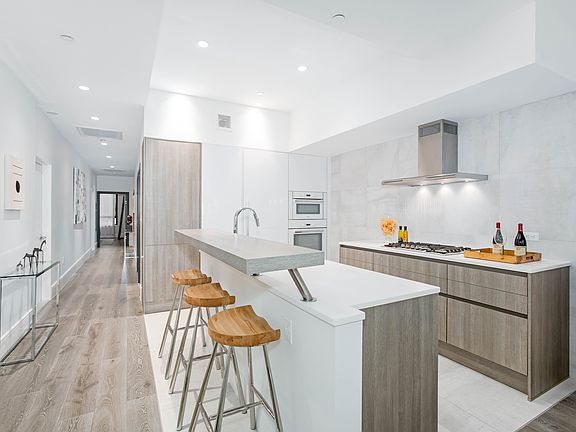 5th image of 231 W 26th St APT 2