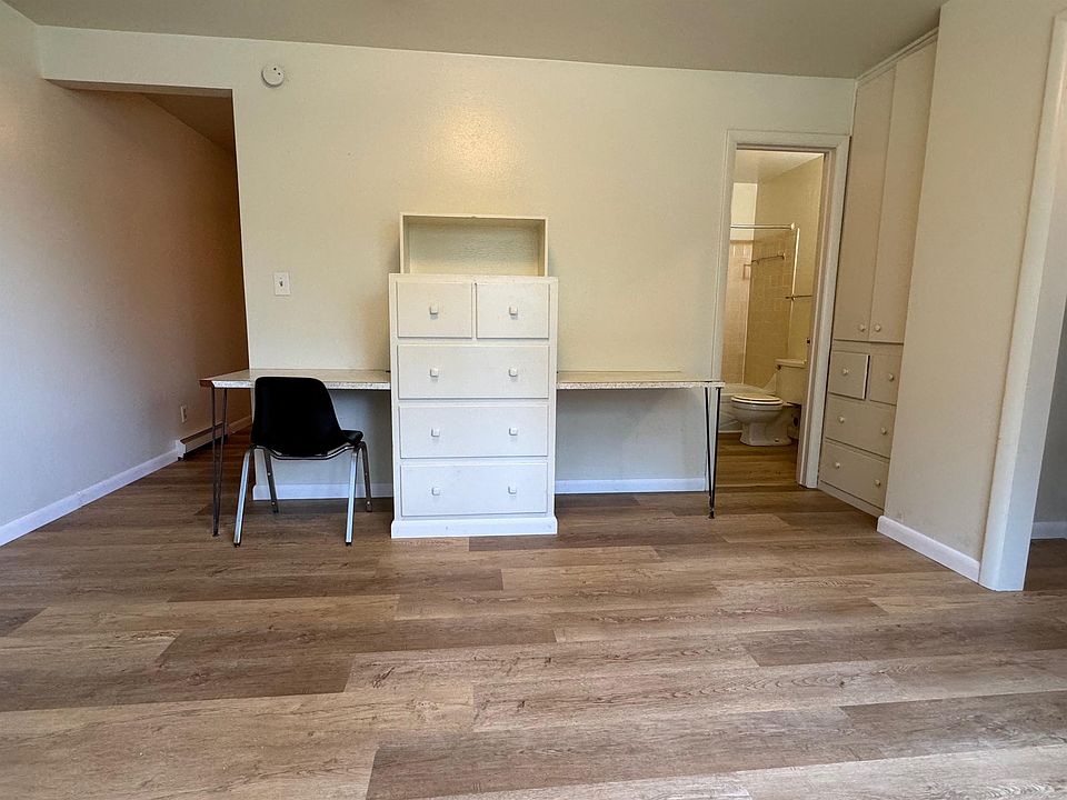 1st image of 316 E College St #3