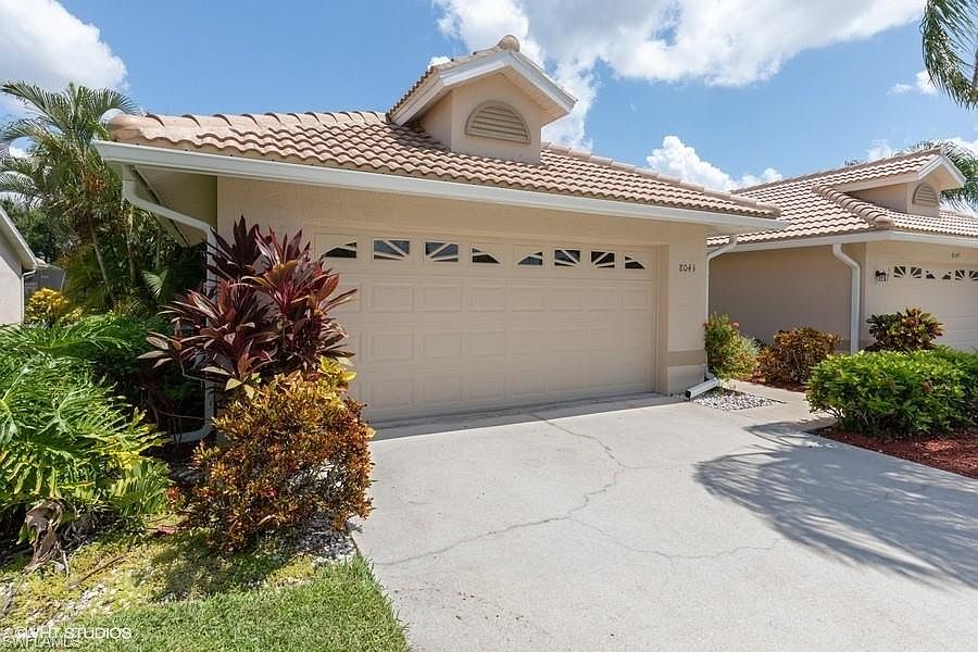 1st image of 8043 Palomino Dr #11