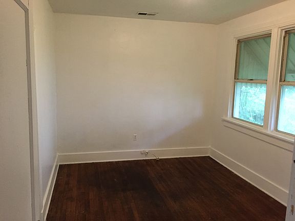 2nd image of 3805 Spottswood Ave