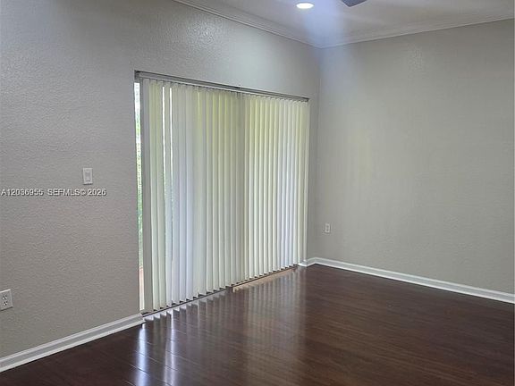 4th image of 6453 Catalina Ln