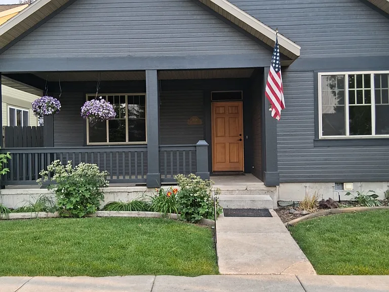3938 Bosal St — Photo 1
