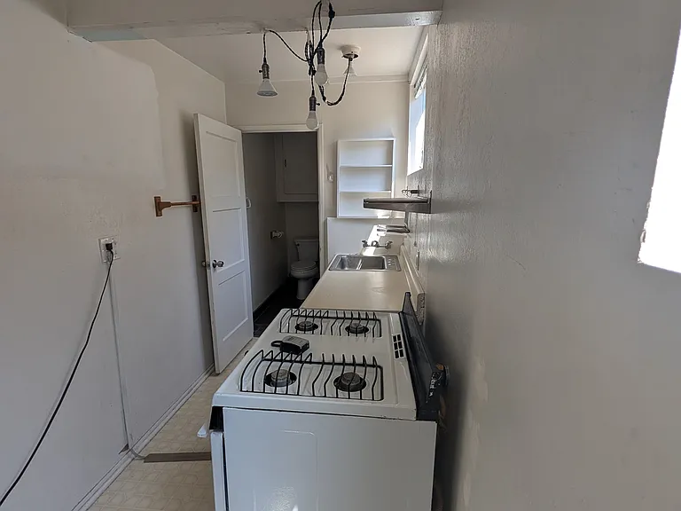 2775 Cypress Ave #B — Photo 5