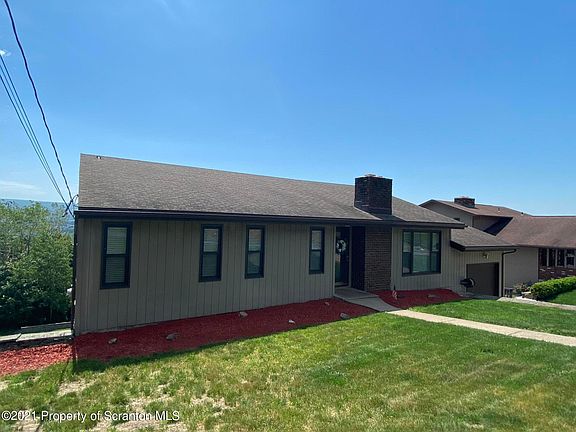 2nd image of 104 Woodland Dr