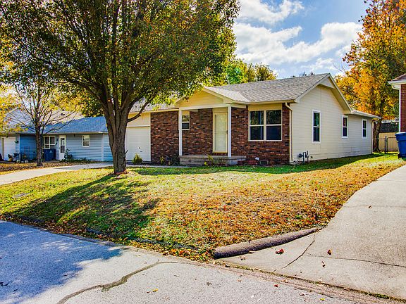 3rd image of 3020 W 15th Street