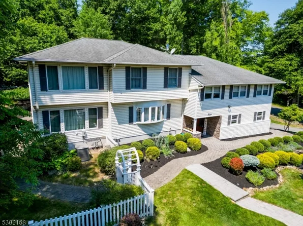 12 Wood Dr, Parsippany-Troy Hills Twp., NJ 07950