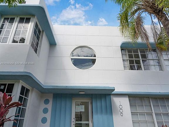 5th image of 1009 Meridian Ave APT 15