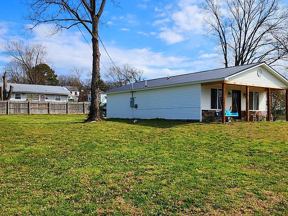 3rd image of 604 Marvin Avenue