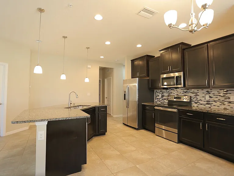 8240 Enclave Way #101 — Photo 6