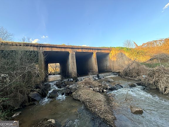 4th image of 18 W L Williams Rd