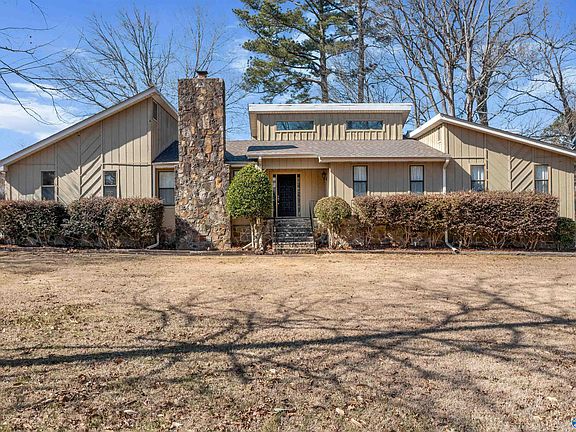 2nd image of 109 Covered Bridge Rd