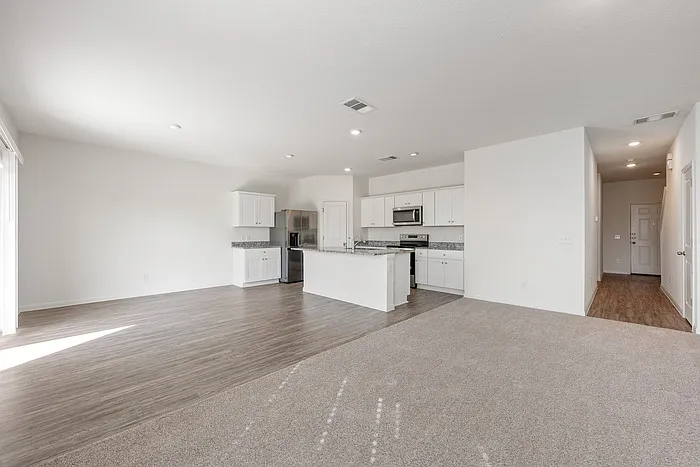 19507 Cloudy Bay Dr — Photo 3