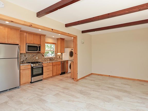 2nd image of 2045 Bowdoin St