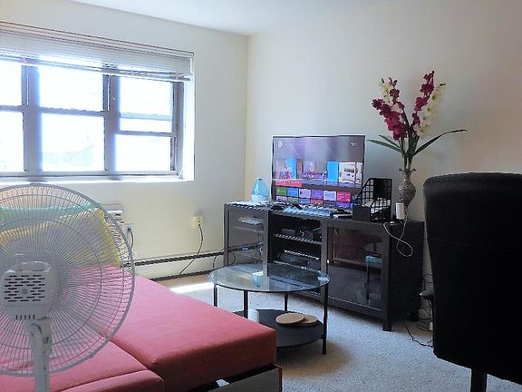 3rd image of 39 Shepard St #1S5